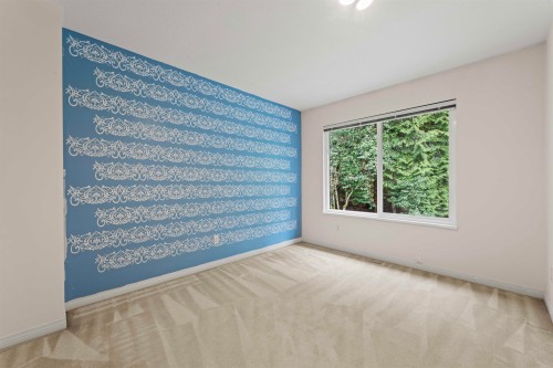 5-2600 Beaverbrook Crescent, Burnaby, BC - Indoor Photo Showing Other Room