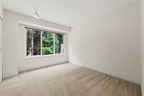 5-2600 Beaverbrook Crescent, Burnaby, BC - Indoor Photo Showing Other Room