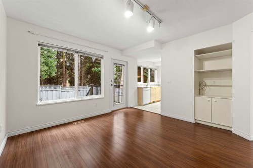 5-2600 Beaverbrook Crescent, Burnaby, BC - Indoor