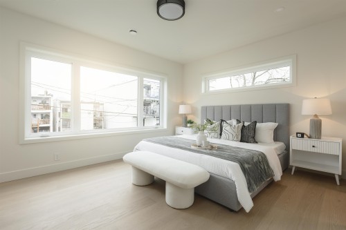 2-735 10Th Avenue E, Vancouver, BC - Indoor Photo Showing Bedroom