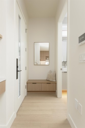 2-735 10Th Avenue E, Vancouver, BC - Indoor Photo Showing Other Room