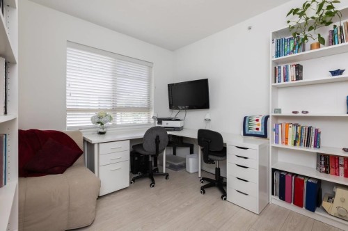 511-2951 Silver Springs Boulevard, Coquitlam, BC - Indoor Photo Showing Office