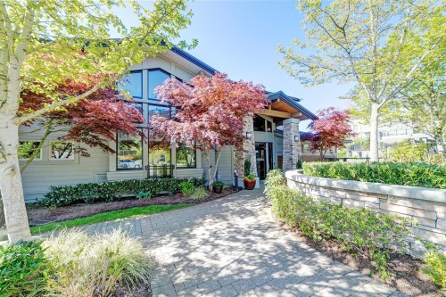 187-3105 Dayanee Springs Boulevard, Coquitlam, BC - Outdoor