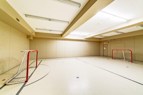 187-3105 Dayanee Springs Boulevard, Coquitlam, BC - Indoor