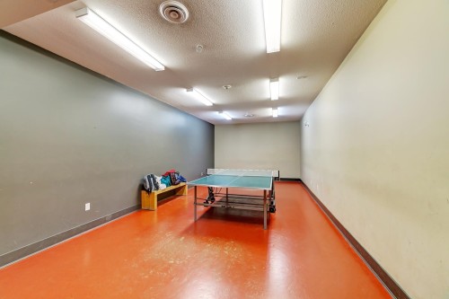 187-3105 Dayanee Springs Boulevard, Coquitlam, BC - Indoor Photo Showing Other Room