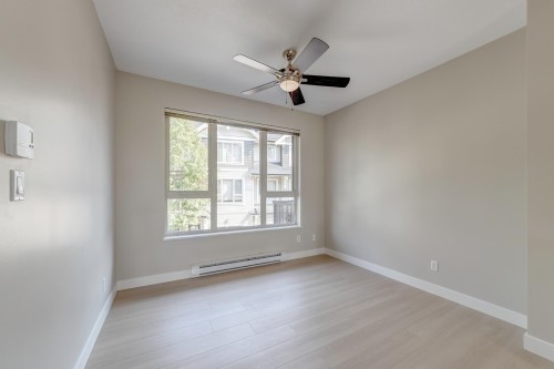 187-3105 Dayanee Springs Boulevard, Coquitlam, BC - Indoor Photo Showing Other Room