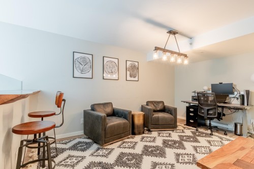 1227 Richards Street, Vancouver, BC - Indoor