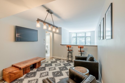 1227 Richards Street, Vancouver, BC - Indoor