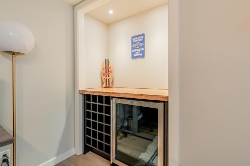 1227 Richards Street, Vancouver, BC - Indoor Photo Showing Other Room