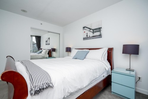 806-58 Keefer Place, Vancouver, BC - Indoor Photo Showing Bedroom