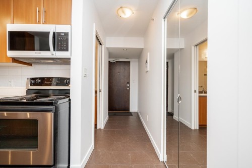 806-58 Keefer Place, Vancouver, BC - Indoor Photo Showing Other Room