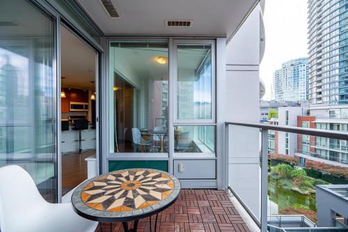 806-58 Keefer Place, Vancouver, BC - Outdoor With Exterior