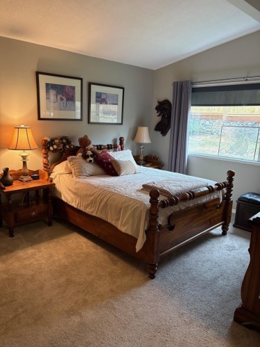 5350 Benner Road, Sechelt, BC - Indoor Photo Showing Bedroom
