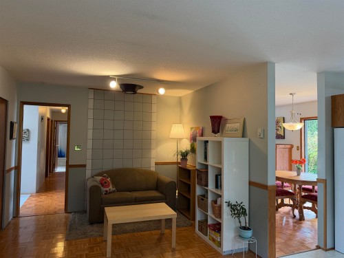 5466 Carnaby Place, Sechelt, BC - Indoor