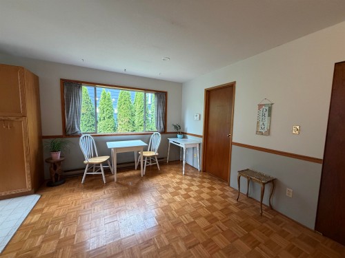 5466 Carnaby Place, Sechelt, BC - Indoor