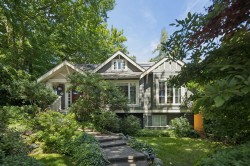 2997 38th Avenue W Vancouver, BC V6N 2X2