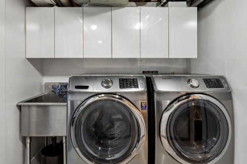 2997 38Th Avenue W, Vancouver, BC - Indoor Photo Showing Laundry Room