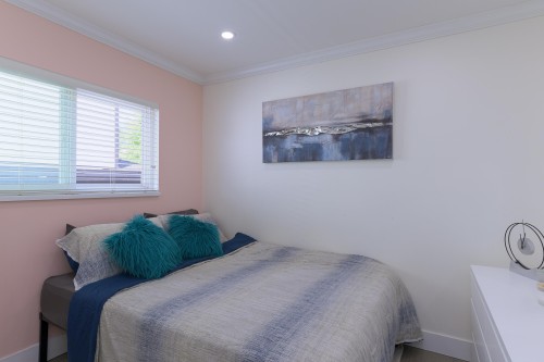 1543 Chadwick Avenue, Port Coquitlam, BC - Indoor Photo Showing Bedroom