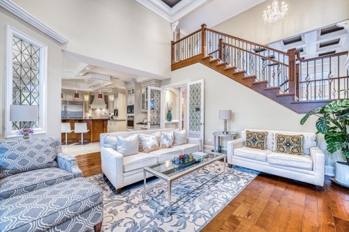 4180 Granville Avenue, Richmond, BC - Indoor Photo Showing Living Room