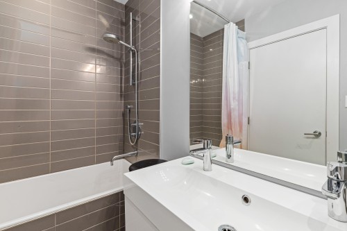 38555 Sky Pilot Drive, Squamish, BC - Indoor Photo Showing Bathroom
