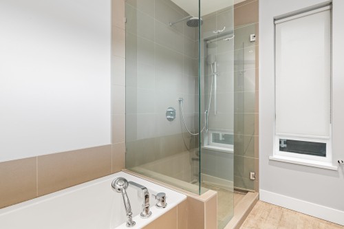 38555 Sky Pilot Drive, Squamish, BC - Indoor Photo Showing Bathroom