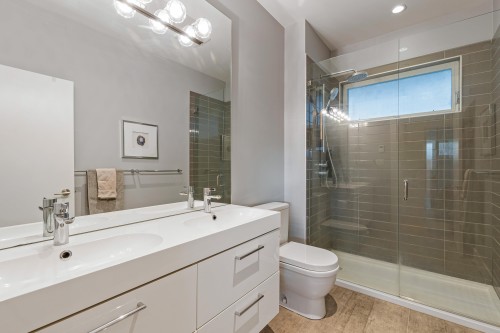 38555 Sky Pilot Drive, Squamish, BC - Indoor Photo Showing Bathroom