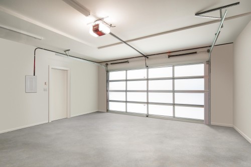 38555 Sky Pilot Drive, Squamish, BC - Indoor Photo Showing Garage