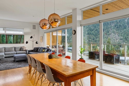 38555 Sky Pilot Drive, Squamish, BC - Indoor
