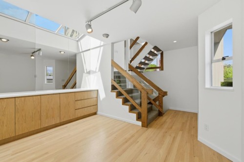 1816 Whyte Avenue, Vancouver, BC - Indoor Photo Showing Other Room