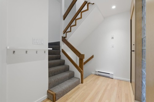 1816 Whyte Avenue, Vancouver, BC - Indoor Photo Showing Other Room