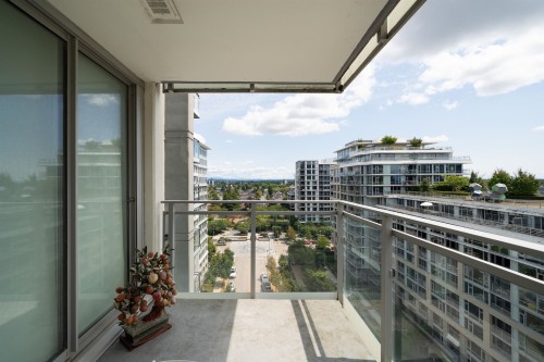 1602-8833 Hazelbridge Way, Richmond, BC - Outdoor With View With Exterior