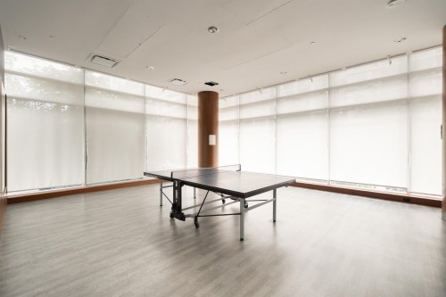 1602-8833 Hazelbridge Way, Richmond, BC - Indoor Photo Showing Other Room