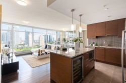 1705-6168 Wilson Avenue Burnaby, BC V5H 0B2