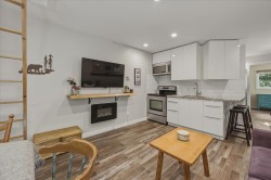 3-2231 Sapporo Drive Whistler, BC V8E 0B5