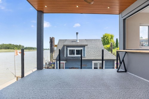10-3871 River Road W, Delta, BC - Outdoor With Body Of Water With Exterior