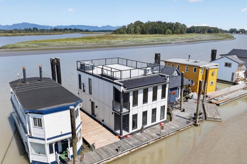 10-3871 River Road W, Delta, BC - Outdoor With Body Of Water With View