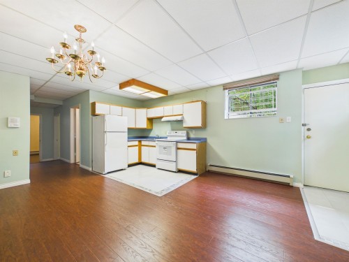 8232 Brynlor Drive, Burnaby, BC - Indoor
