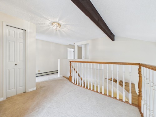 8232 Brynlor Drive, Burnaby, BC - Indoor Photo Showing Other Room
