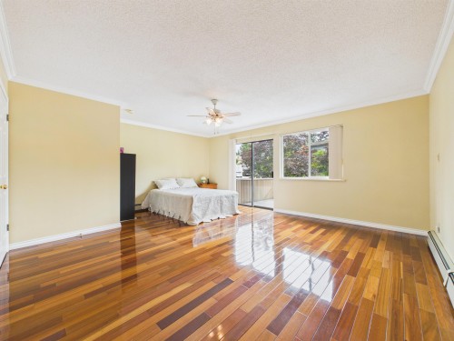 8232 Brynlor Drive, Burnaby, BC - Indoor
