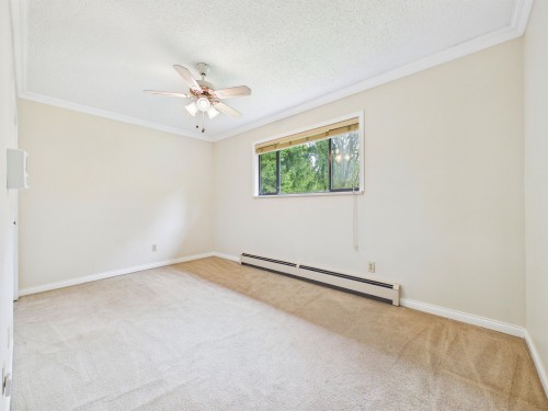 8232 Brynlor Drive, Burnaby, BC - Indoor Photo Showing Other Room