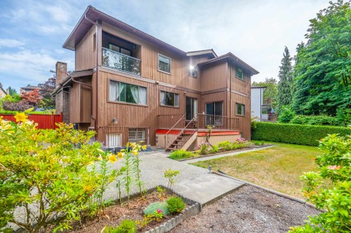 8232 Brynlor Drive, Burnaby, BC - Outdoor
