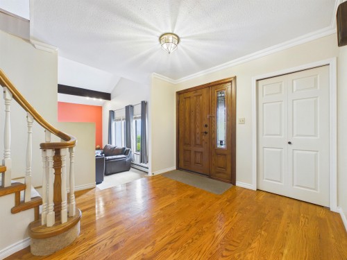 8232 Brynlor Drive, Burnaby, BC - Indoor Photo Showing Other Room