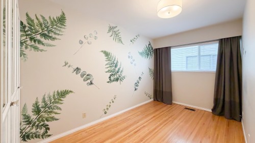 6462 Nanaimo Street, Vancouver, BC - Indoor Photo Showing Other Room