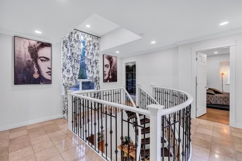 1219 Arborlynn Drive, North Vancouver, BC - Indoor Photo Showing Other Room