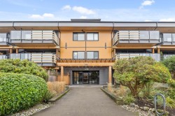 204-2336 Wall Street  Vancouver, BC V5L 1B7