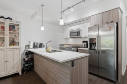 206-2214 Kelly Avenue  Port Coquitlam, BC V3C 0E5