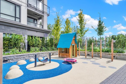 616-215 Mcbay Lane, Coquitlam, BC - Outdoor With Balcony
