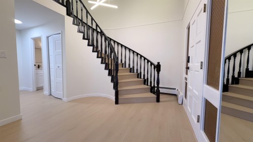 8711 Cullen Crescent, Richmond, BC - Indoor Photo Showing Other Room