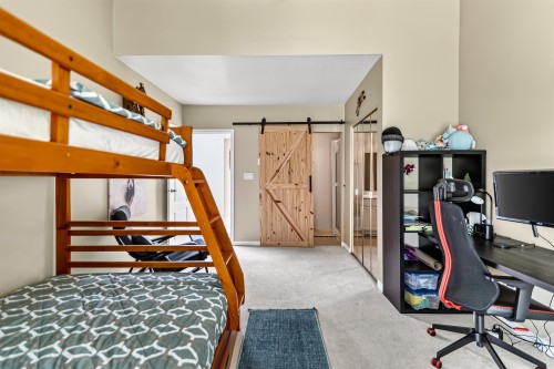 1849 North Road, Gibsons, BC - Indoor