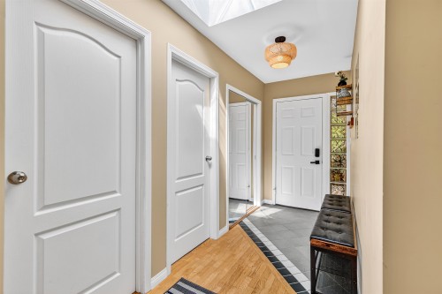 1849 North Road, Gibsons, BC - Indoor Photo Showing Other Room